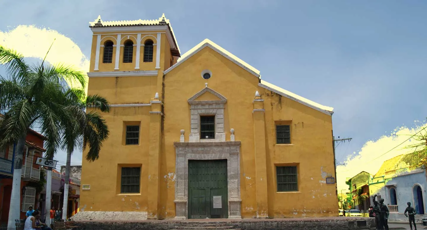 Iglesia de la Santísima Trinidad en Getsemaní, un templo histórico que representa la esencia cultural y espiritual del barrio en Cartagena